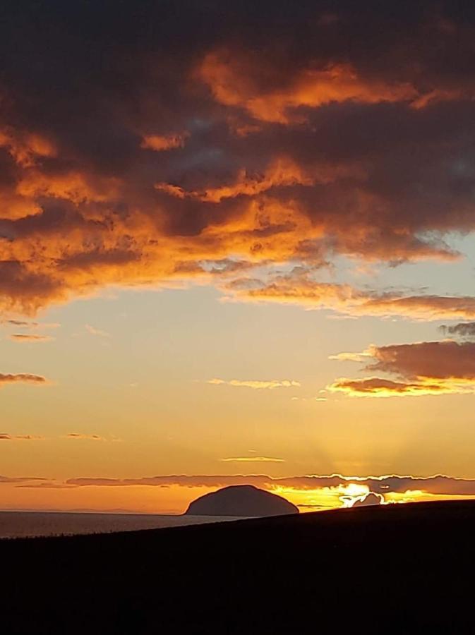 Luxury Caravan At Turnberry - Short Walk To Beach Girvan Εξωτερικό φωτογραφία